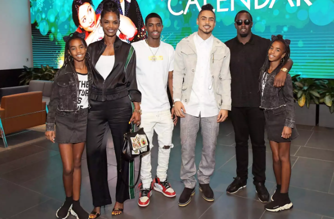 Diddy With His Former Girlfriend Kim Porter And Their Kids